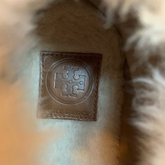 Tory Burch Aberdeen Slipper. Split Suede / Rabbit Fur - Picture 7 of 8